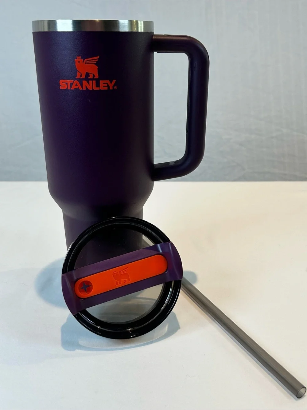 Stanley Plum Purple 40 oz Quencher
H2.0 FlowState Tumbler Mug w Orange logo - Picture 8 of 15